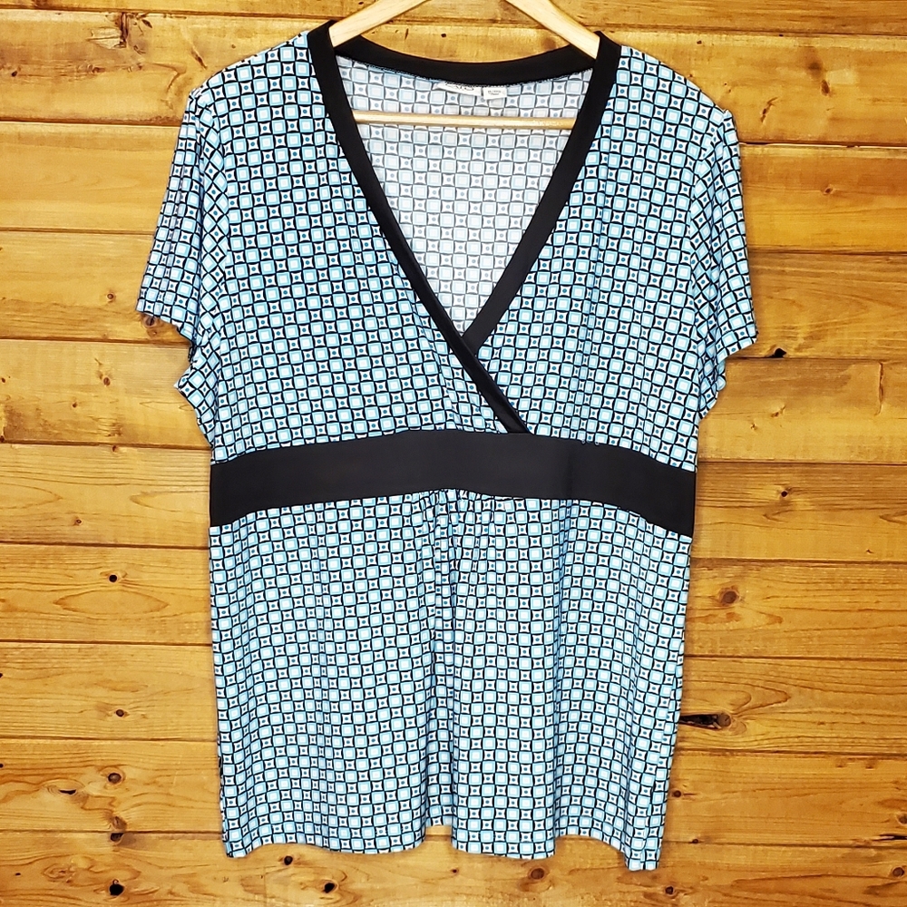 CATO Top V-neck short sleeve stretch Size 18/20W